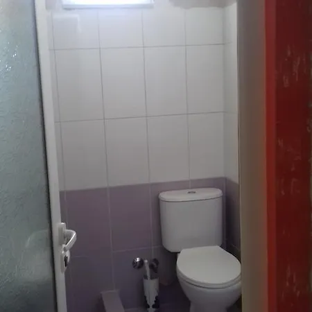 Johnny's * Sarandë